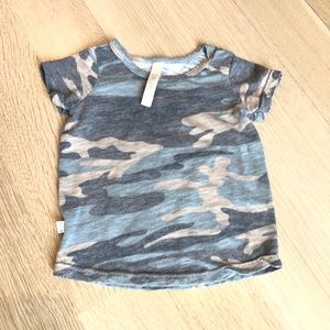 Childhoods faded camo basic tee VGUC